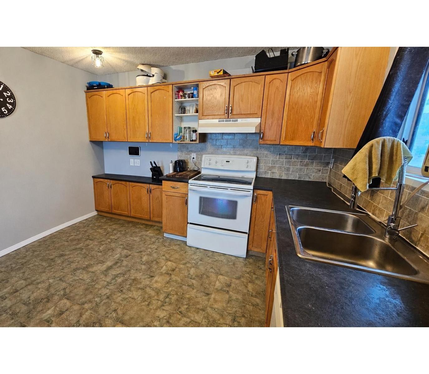 5826 49 ST, Tofield, Alberta T0B4J0 photo 7