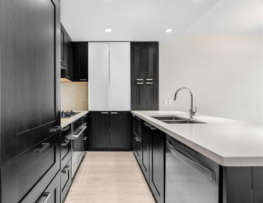 1712, 222 Riverfront Avenue SW, Calgary, Alberta T2P0X2 photo 8