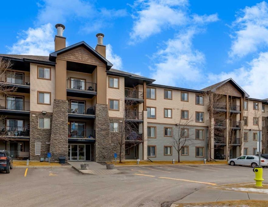 2128, 8 Bridlecrest Drive SW|Calgary, Alberta T2Y0H7