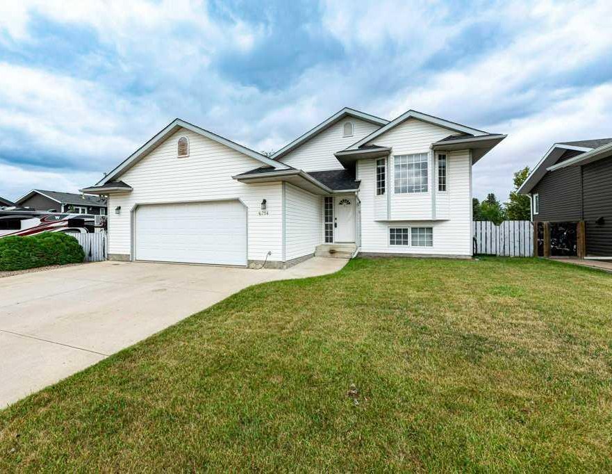 6214 39 Avenue Close|Stettler, Alberta T4K1G1