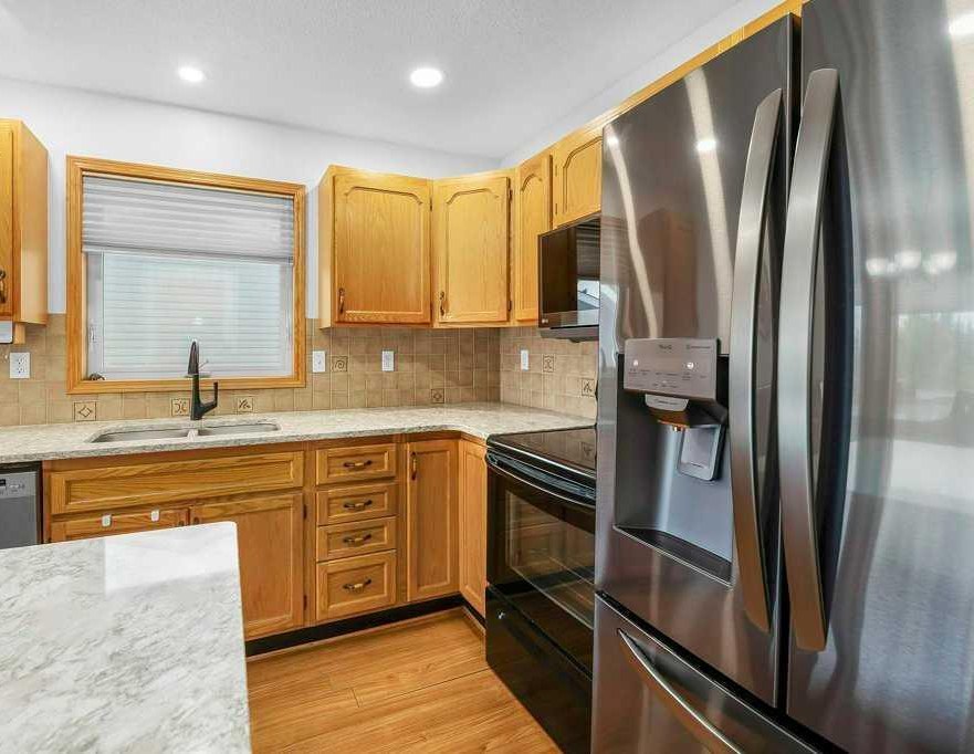 6214 39 Avenue Close, Stettler, Alberta T4K1G1 photo 6