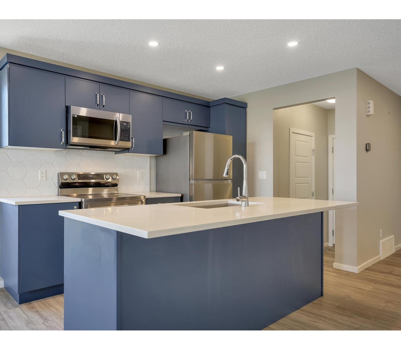 20503 21 AV NW, Edmonton, Alberta T6M1M8 photo 7