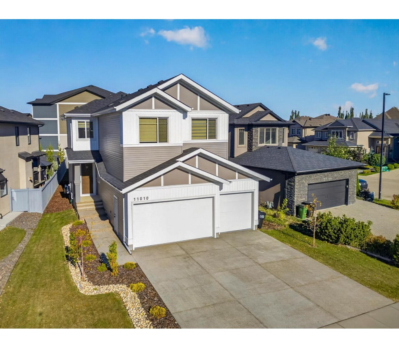 11010 174A AV NW, Edmonton, Alberta T5X0C5 photo 5