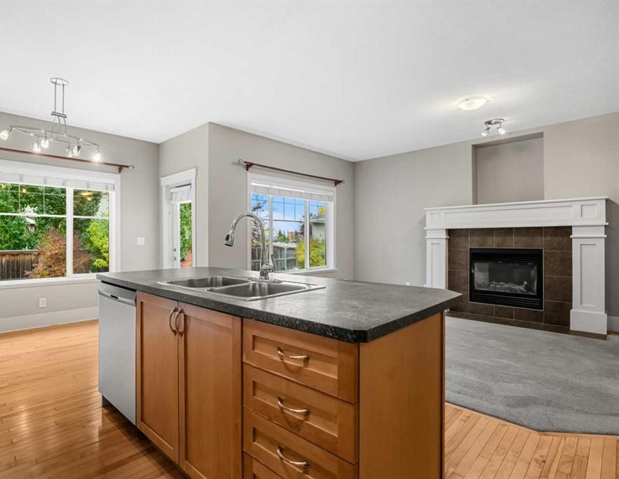 177 Cougartown Circle SW, Calgary, Alberta T3H0A3 photo 7