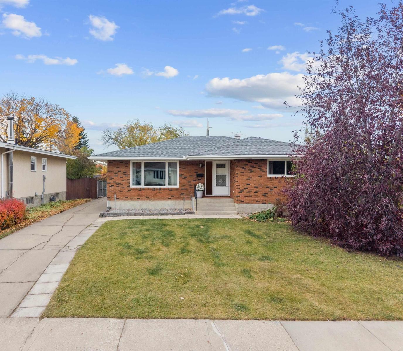 10420 36A AV NW, Edmonton, Alberta T6J2H6 photo 5